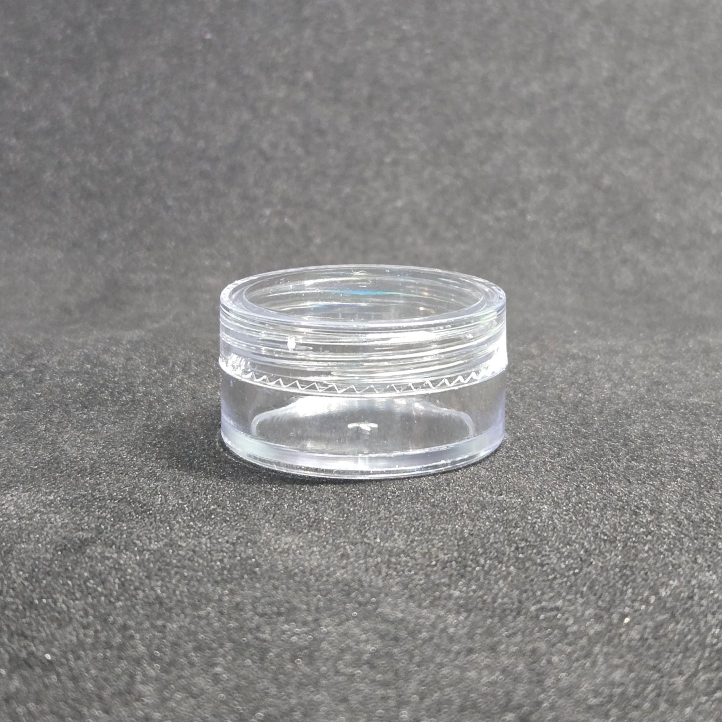 10g clear container with lid